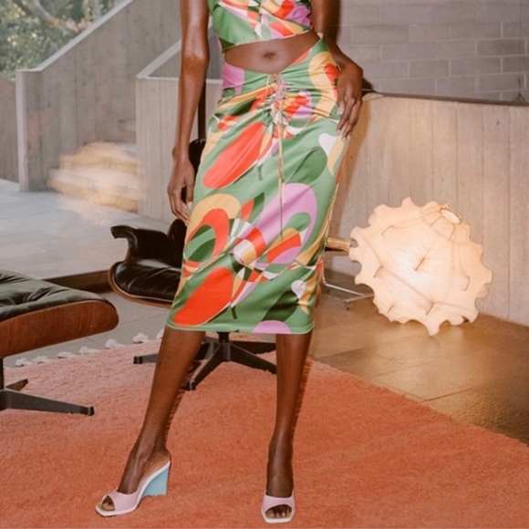 With Jean Naomi Midi Skirt Geo Print Green Size Medium - Picture 2 of 6